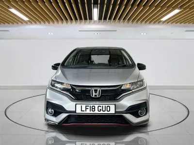 Używany Honda Jazz Sport 130 KM (95 kW) 2018 Srebrny Hatchback