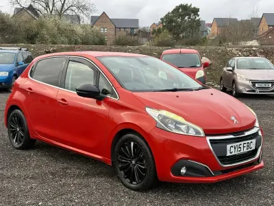 Used Peugeot 208 Allure 82 HP (60 kW) 2015 Orange Hatchback
