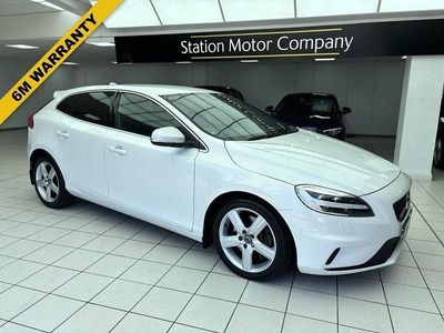 Usado Volvo V40 R-Design Pro 190 HP (139 kW) 2017 Cinzento Citadino