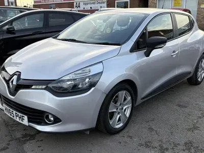 Used Renault Clio Play 2015 Silver Hatchback