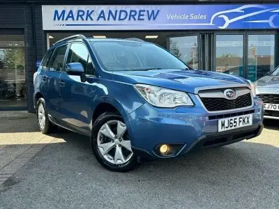Begagnad Subaru Forester 2015 Blå SUV