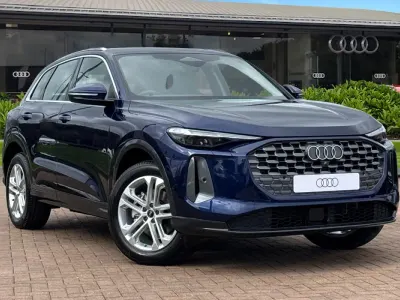 New Audi Q5 Sport 268 HP (197 kW) 2026 Blue SUV