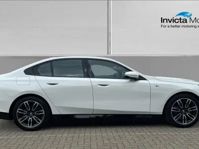 Used BMW i5 M Sport 250 kW (340 HP) 2024 White Sedan
