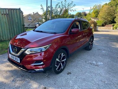 Used Nissan Qashqai Tekna 115 HP (84 kW) 2018 Red SUV