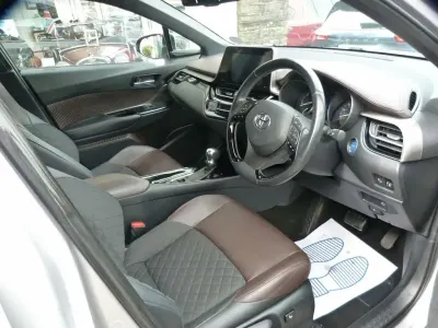 Used Toyota C-HR 2017 Silver SUV