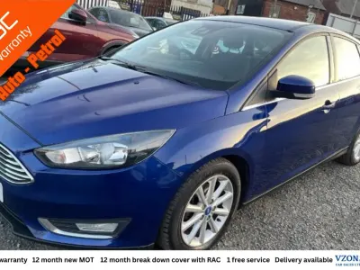 Used Ford Focus Titanium 125 HP (91 kW) 2015 Blue Hatchback