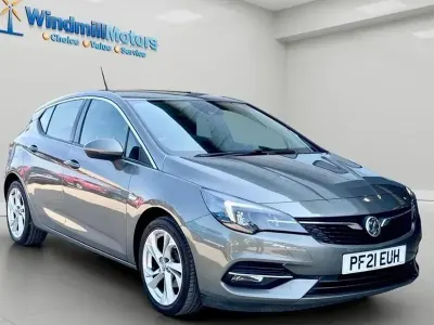 Używany Vauxhall Astra SRi 145 KM (106 kW) 2021 Szary Hatchback