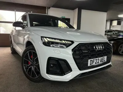 Używany Audi Q5 Business 204 KM (150 kW) 2022 Biały SUV