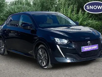 Used Peugeot e-208 Allure Premium 100 kW (136 HP) 2022 Black Hatchback