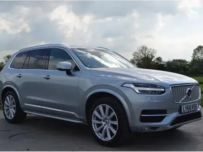 Usado Volvo XC90 Inscription 235 CV (172 kW) 2018 Plateado SUV
