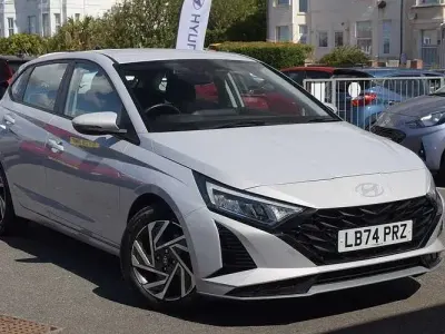 Used Hyundai i20 Advanced 101 HP (74 kW) 2024 Grey Hatchback
