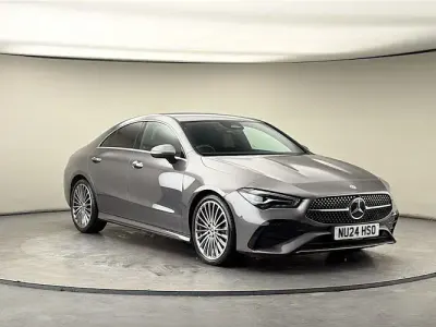 Usado Mercedes CLA220 AMG line 190 HP (139 kW) 2024 Cinzento Sedan