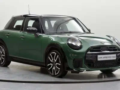 Used Mini Cooper Hatch 113 kW (154 HP) 2026 Green Hatchback