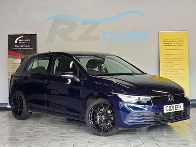 Used VW Golf VII Life 130 HP (95 kW) 2021 Blue Hatchback