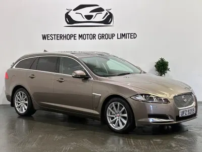 Usado Jaguar XF Sportbrake Premium Luxury 2014 Castanho Carrinha