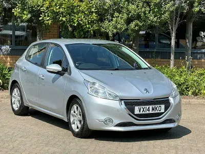 Used Peugeot 208 Active 82 HP (60 kW) 2014 Silver Hatchback