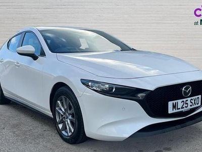 Begagnad Mazda 3 Center-Line 140 HK (102 kW) 2025 Vit