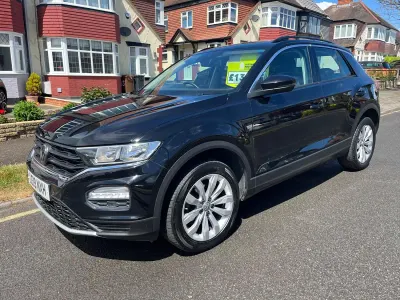 Used VW T-Roc SE 115 HP (84 kW) 2019 Black SUV