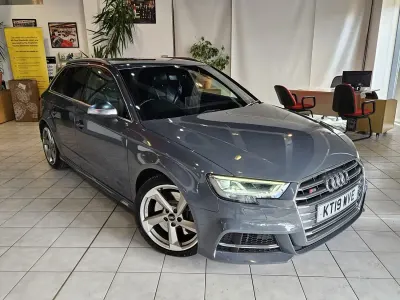 Begagnad Audi S3 Sportback Performance 2019 Grå Halvkombi