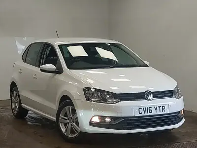 Used VW Polo Match 90 HP (66 kW) 2016 White Hatchback