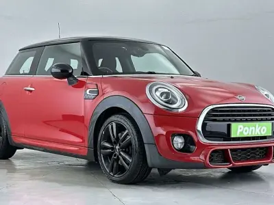Used Mini Cooper Hatch 136 HP (100 kW) 2019 Red Hatchback