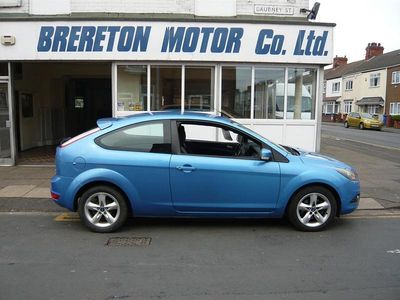 Used Ford Focus Zetec 2009 Blue Hatchback