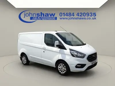 Used Ford Transit Custom Limited 130 HP (95 kW) 2022 White Van