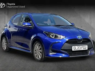 Used Toyota Yaris 114 HP (83 kW) 2023 Blue Hatchback
