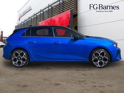 Used Vauxhall Astra Ultimate 128 HP (94 kW) 2023 Blue Hatchback
