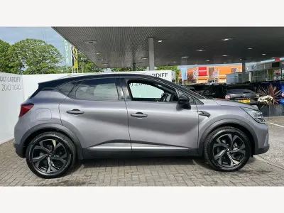 Usado Renault Captur Engineered 142 CV (104 kW) 2024 Gris SUV