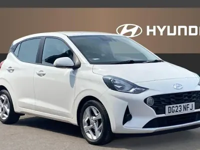 Begagnad Hyundai i10 SE 67 HK (49 kW) 2023 Vit Halvkombi