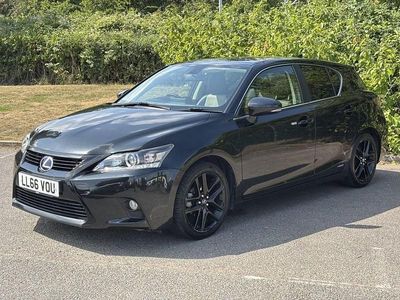 Lexus CT200h