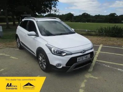 Used Hyundai i20 Active 120 HP (88 kW) 2018 White Hatchback