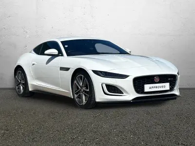 Usado Jaguar F-Type R-Dynamic 296 HP (217 kW) 2021 Branco Coupé