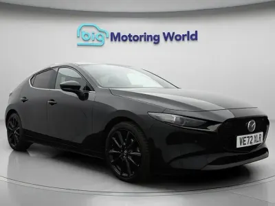 Usado Mazda 3 Inclusive 186 HP (136 kW) 2023 Preto Citadino