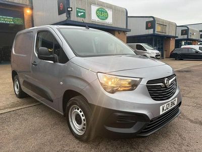 Used Vauxhall Combo Edition 100 HP (73 kW) 2021 Grey Van