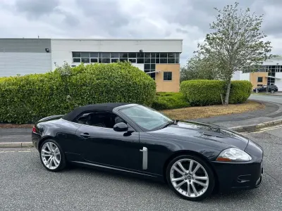 Używany Jaguar XKR Supercharged 420 KM (308 kW) 2007 Czarny Kabriolet