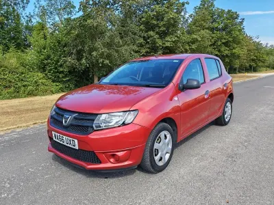 Used Dacia Sandero Ambiance 90 HP (66 kW) 2016 Red Hatchback