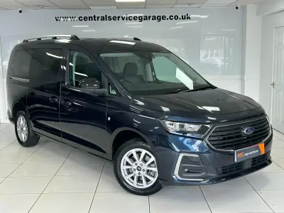 Used Ford Grand Tourneo Connect Titanium 114 HP (83 kW) 2023 Blue MPV