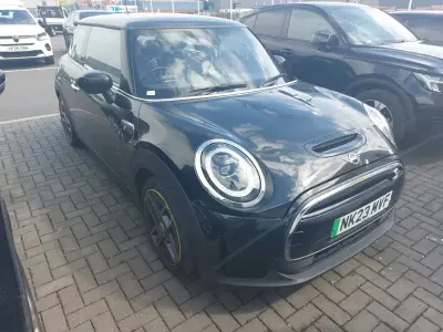 Usado Mini Cooper S Level 2 135 kW (184 CV) 2023 Negro Utilitario