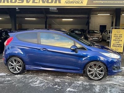 Blue Used 2016 Ford Fiesta ST-Line Hatchback | £5,795 (Fair price)