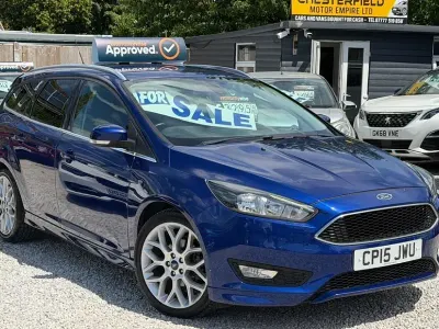 Used Ford Focus Zetec 120 HP (88 kW) 2015 Blue Estate