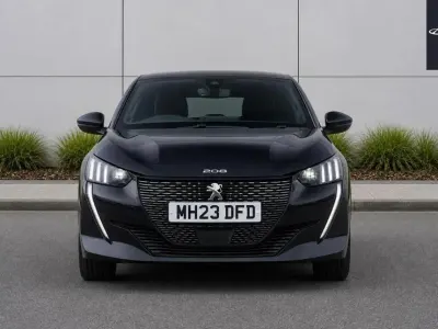 Used Peugeot 208 GT 99 HP (72 kW) 2023 Black Hatchback