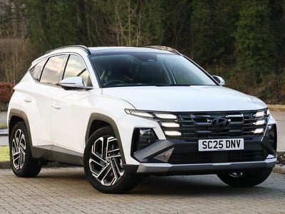 White New 2025 Hyundai Tucson Ultimate SUV | £29,998 (A bit pricey)