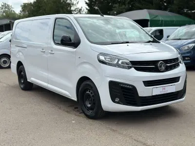 Used Vauxhall Vivaro Sportive 100 HP (73 kW) 2022 White MPV