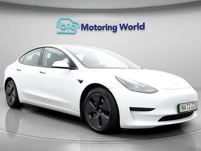 White Used 2022 Tesla Model 3 RWD Sedan | £17,100 (Fair price)