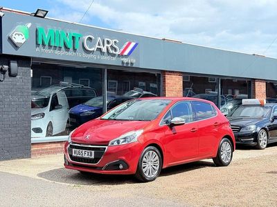 Orange Used 2015 Peugeot 208 Allure Hatchback | £4,995 (Fair price)