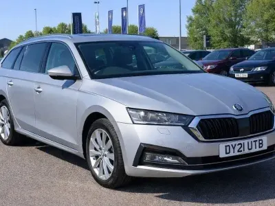 Begagnad Skoda Octavia SE L First Edition 150 HK (110 kW) 2021 Silver Kombi