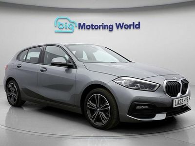 Used BMW 118 Sport Line 134 HP (98 kW) 2022 Grey Hatchback