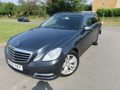Begagnad Mercedes E220 SE 2013 Grå Kombi